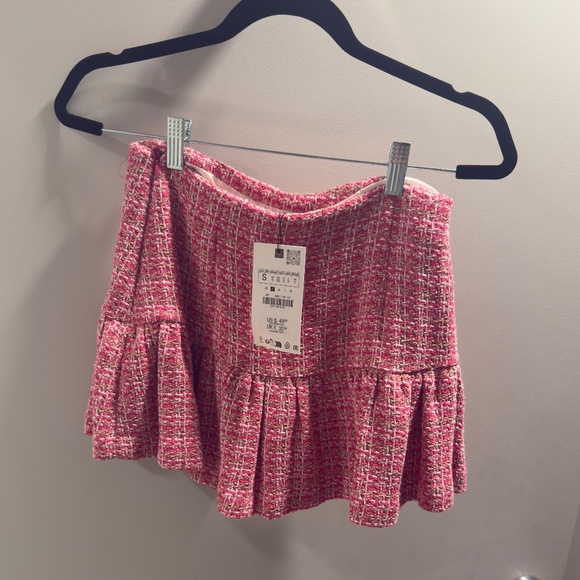 NEW WITH TAGS! Zara Pink Tweed Skort Size: Small - Picture 3 of 6